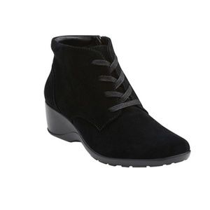 Clarks Women's Allura Astra Boot Black Suede